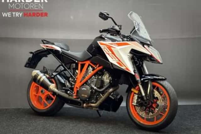 KTM 1290 Super Duke (2021) thumbnail 1