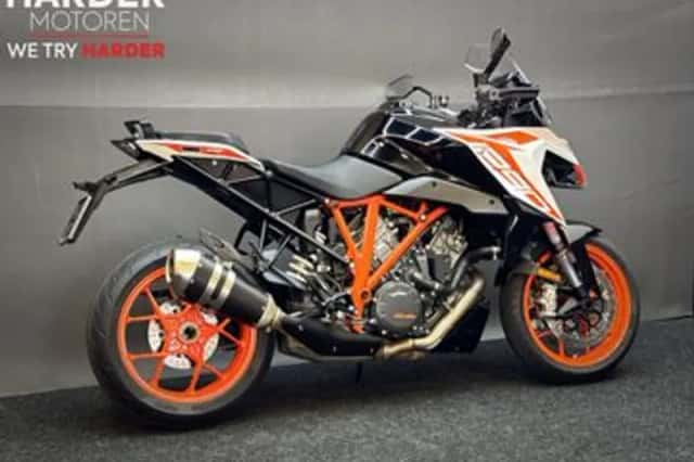 KTM 1290 Super Duke (2021) thumbnail 3