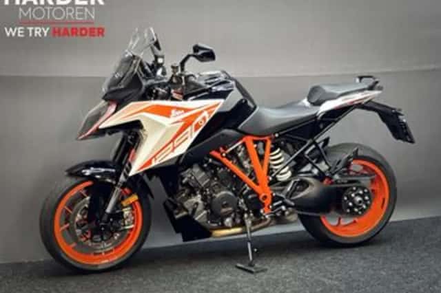 KTM 1290 Super Duke (2021) thumbnail 5