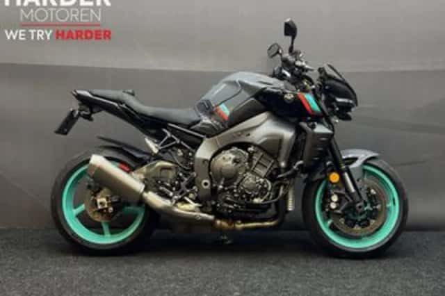 Yamaha MT-10 (2022) thumbnail 2