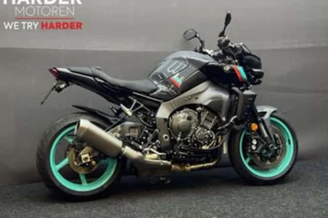 Yamaha MT-10 (2022) thumbnail 3