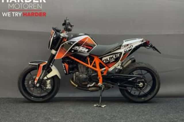 KTM 690 Duke (2013) thumbnail 3