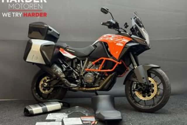 KTM 1290 Super Adventure (2019) thumbnail 1