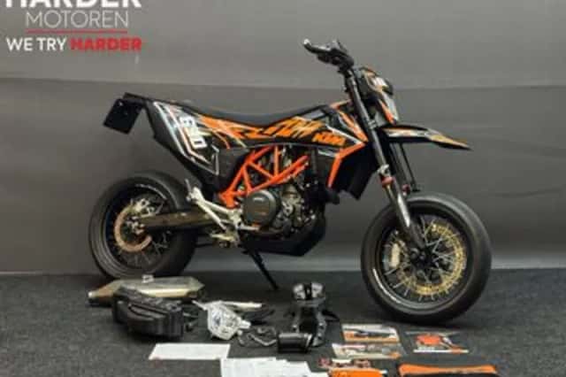 KTM 690 SMC (2019) thumbnail 1