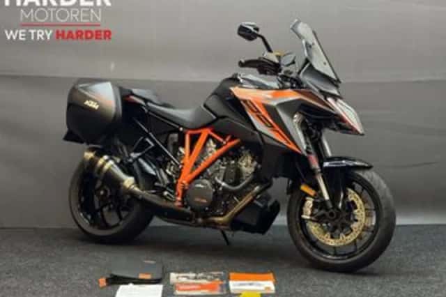 KTM 1290 Super Duke (2019) thumbnail 1