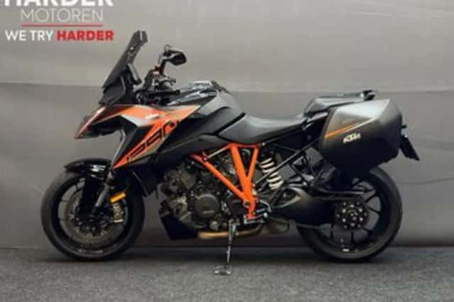 KTM 1290 Super Duke (2019) thumbnail 3