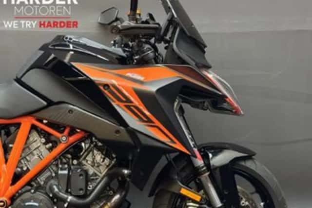 KTM 1290 Super Duke (2019) thumbnail 4