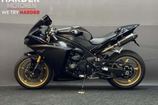 Yamaha YZF-R1 (2009) thumbnail 4