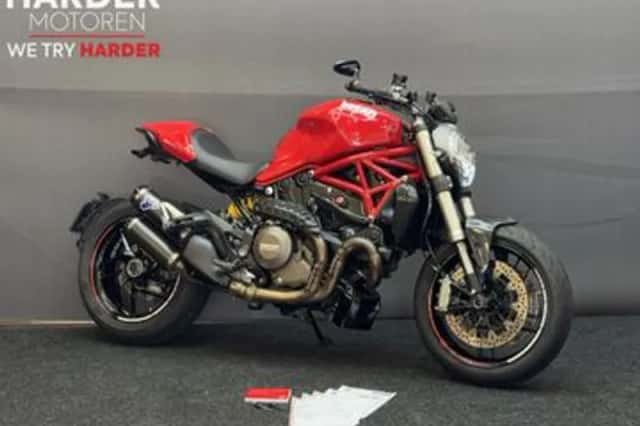 Ducati Monster 1200 (2014) thumbnail 1