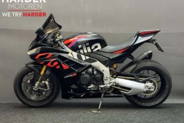 Aprilia RSV4 1100 (2023) thumbnail 4
