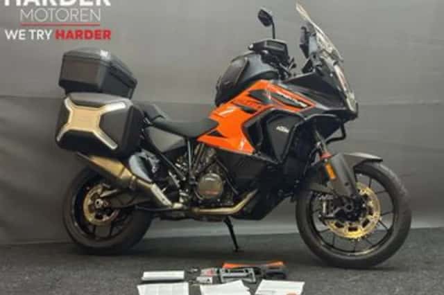 KTM 1290 Super Adventure S (2021) thumbnail 1