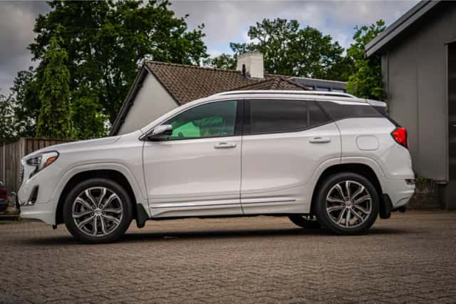 GMC Terrain Denali Awd (2018) thumbnail 4