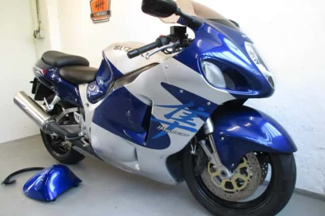 Suzuki GSX-R 1300 Hayabusa (2026) thumbnail 2