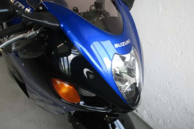 GSXR1300 Hayabusa (2025) thumbnail 6