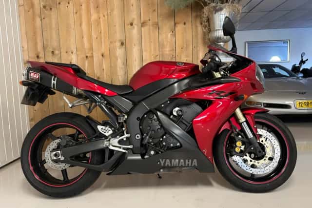 Yamaha Sport YZF-R1nieuw (2004) thumbnail 1