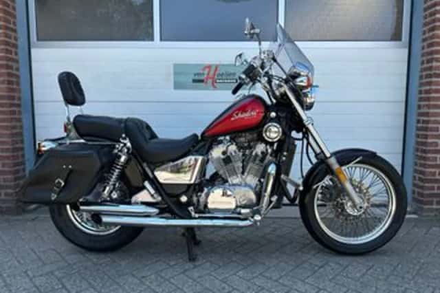 Honda VT 800 C Shadow (1988) thumbnail 1
