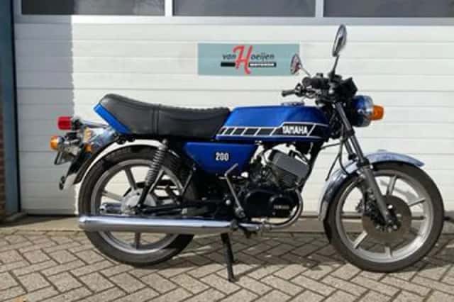 Yamaha RD 200 DX (1979) thumbnail 1
