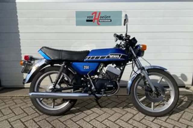 Yamaha RD 200 DX (1979) thumbnail 4