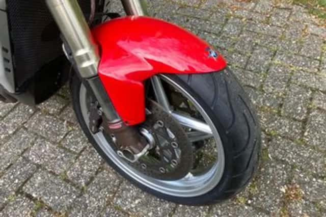 MV Agusta F4 (2004) thumbnail 2
