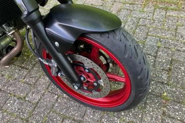 Suzuki SV650 (2022) thumbnail 2