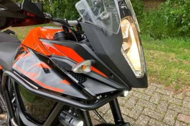 KTM 1090 Adventure (2018) thumbnail 3