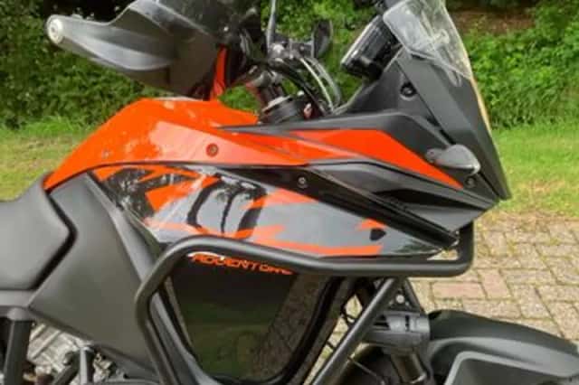 KTM 1090 Adventure (2018) thumbnail 4