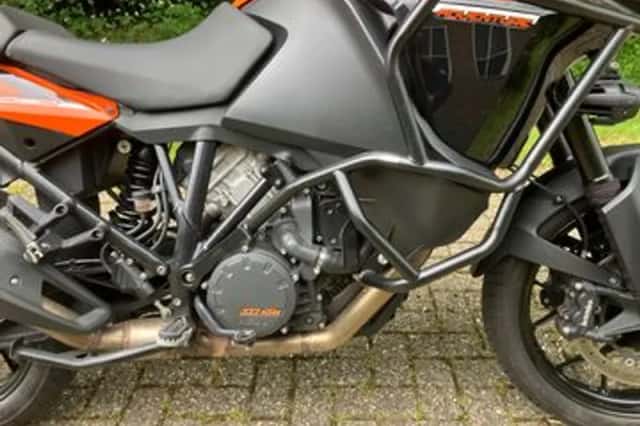 KTM 1090 Adventure (2018) thumbnail 5
