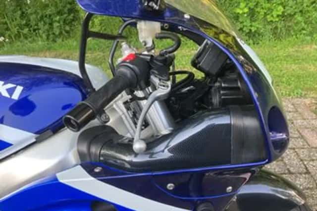 Suzuki GSX-R750 (1999) thumbnail 4