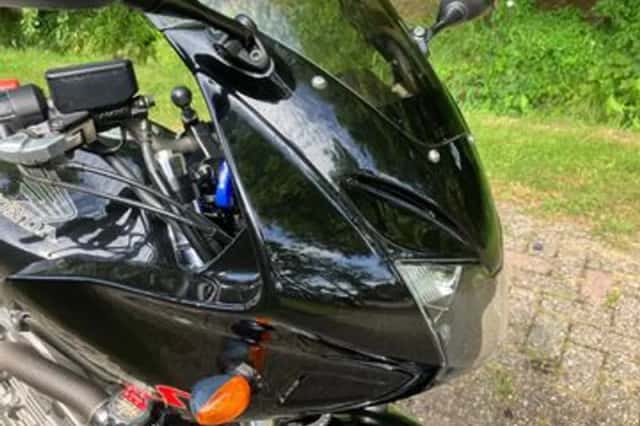 Honda CB600F (2002) thumbnail 3