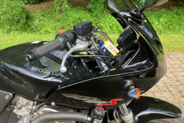 Honda CB600F (2002) thumbnail 4