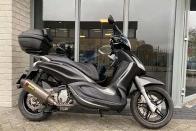 Piaggio Beverly 300 (2018) thumbnail 1