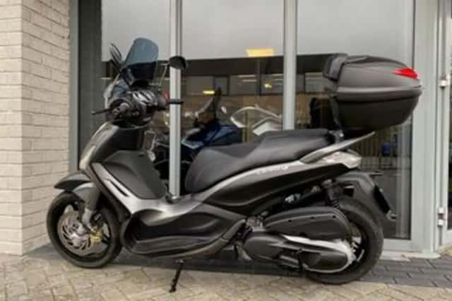 Piaggio Beverly 300 (2018) thumbnail 2