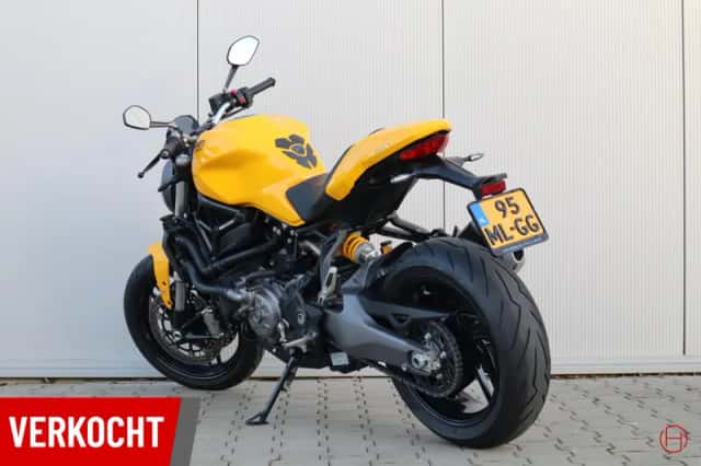 Ducati Monster 821 (2019) thumbnail 2