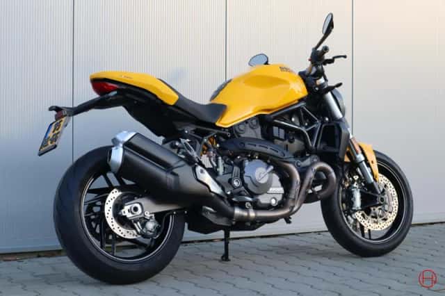 Ducati Monster 821 (2019) thumbnail 4