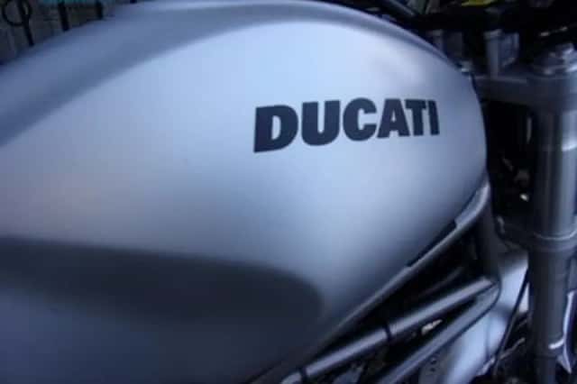 Ducati M 900 ie (2000) thumbnail 4