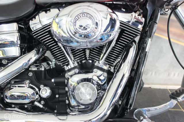 Harley-Davidson Wide Glide 96 (2007) thumbnail 6
