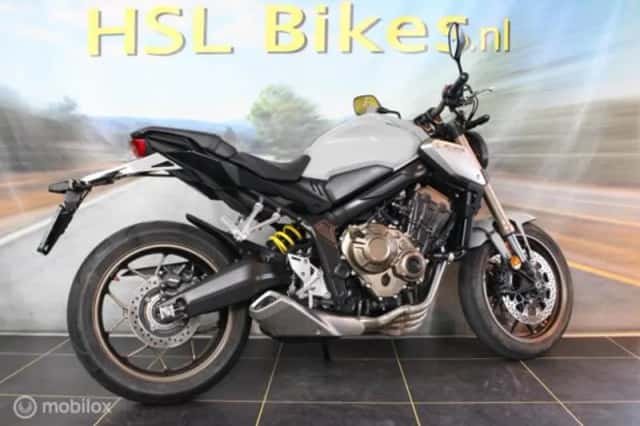 Honda CB650R (2021) thumbnail 5