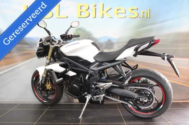 Triumph Street Triple (2013) thumbnail 6