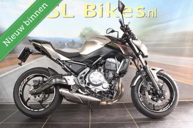 Kawasaki Z 650 (2017) thumbnail 1