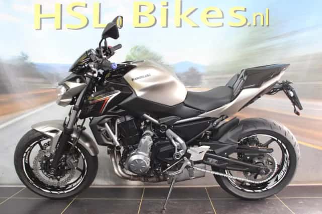 Kawasaki Z 650 (2017) thumbnail 5