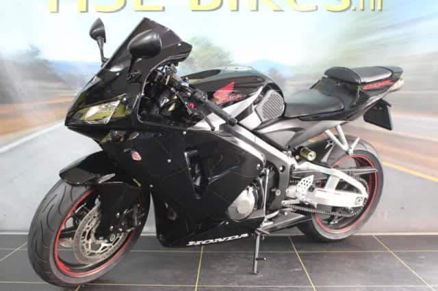 Honda CBR 600 RR (2005) thumbnail 2