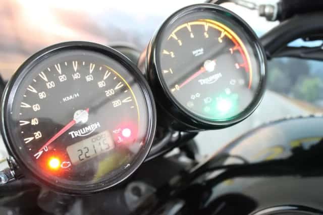 Triumph Rocket (2008) thumbnail 4
