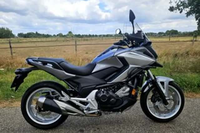 Honda NC750X (2018) thumbnail 2