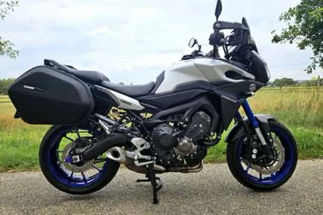 Yamaha Tracer 900 (2015) thumbnail 1