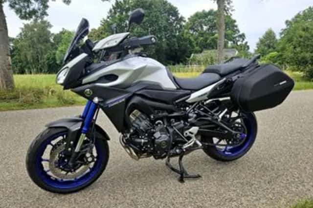 Yamaha Tracer 900 (2015) thumbnail 4