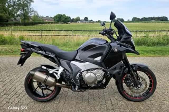 Honda VFR1200 (2012) thumbnail 3
