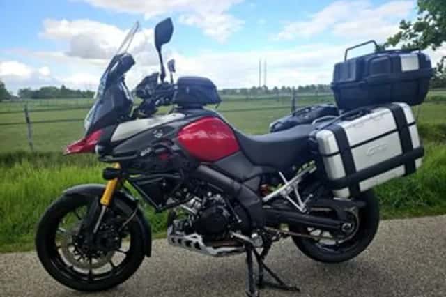 Suzuki V-Strom (2015) thumbnail 1
