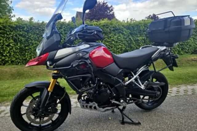 Suzuki V-Strom (2015) thumbnail 3