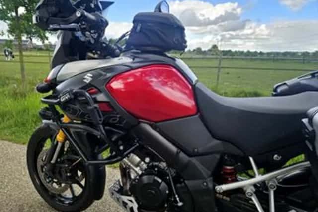 Suzuki V-Strom (2015) thumbnail 5
