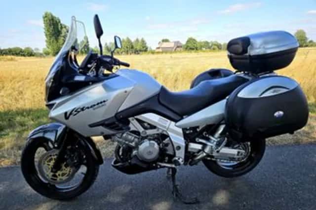 Suzuki V-Strom (2003) thumbnail 2